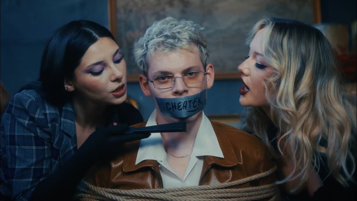 Call Dominika a Pam Rabbit spojili sily. Výsledok je „f* delusional"