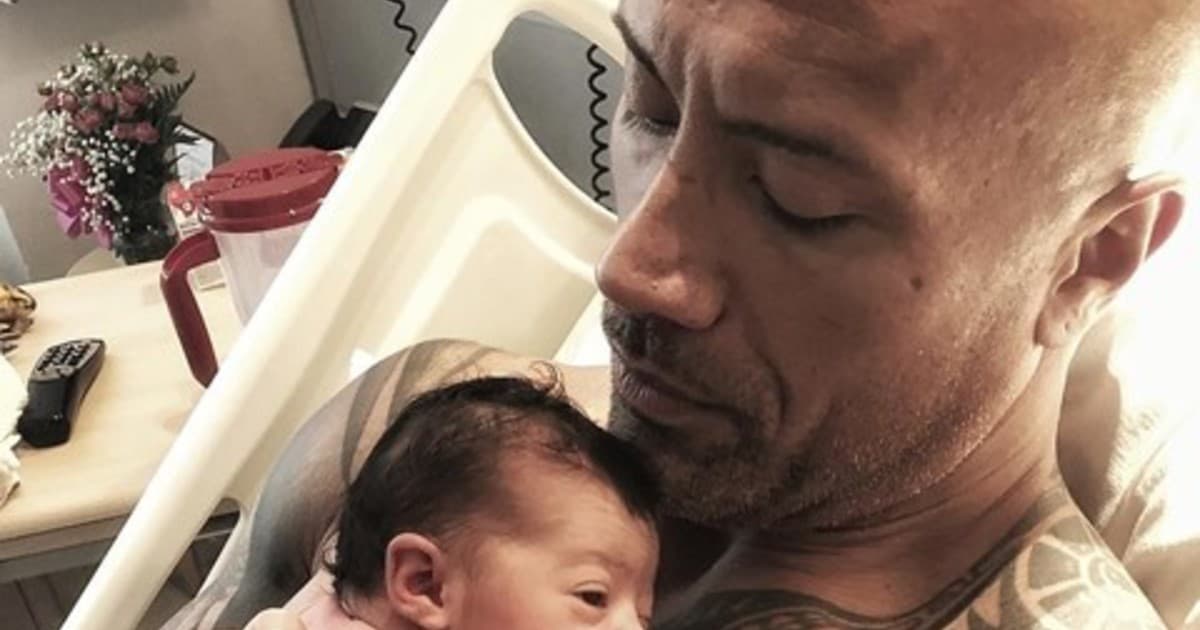 Svalnáč The Rock sa opäť stal otcom! Pozri, aký je najnovší prírastok do jeho rodiny roztomilý