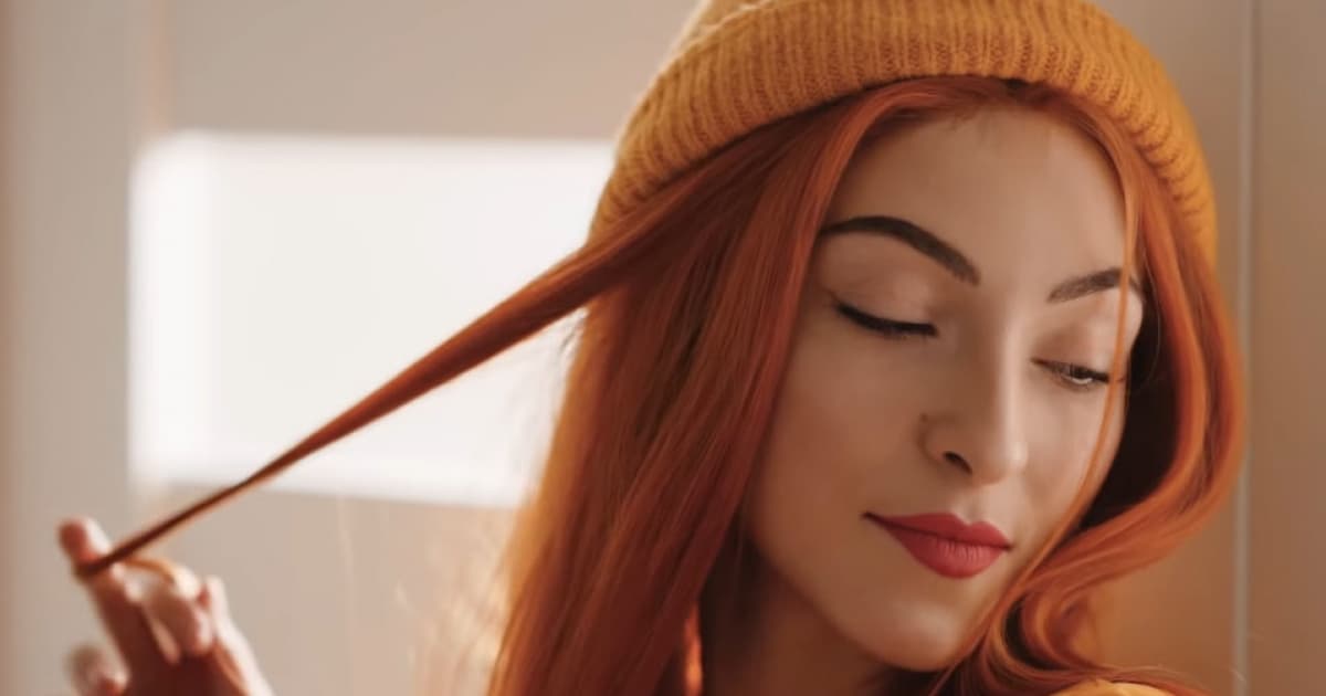 Speváčka Barbora Hazuchová chce novinkou „Iná“ povzbudiť všetky ženy