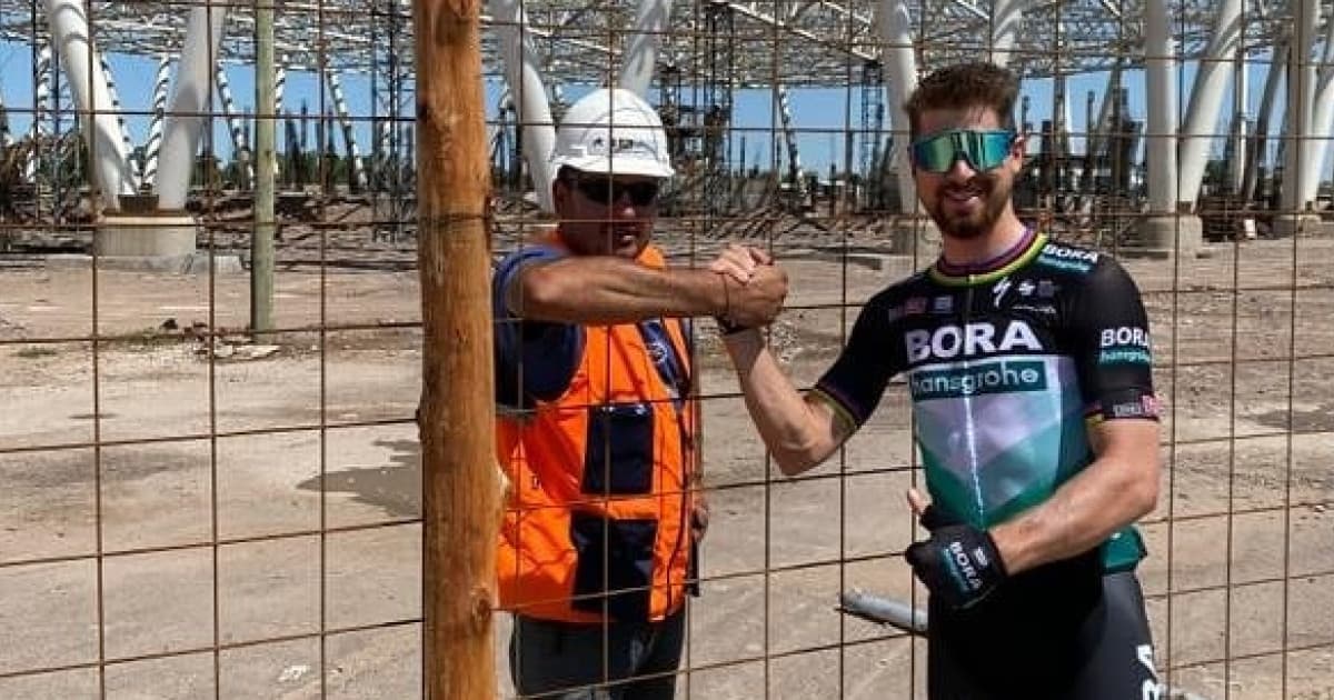 Peter Sagan svojim gestom dojal fanúšikov! Na Instagrame vzdal vďaku robotníkovi, ktorý stavia cyklistickú dráhu