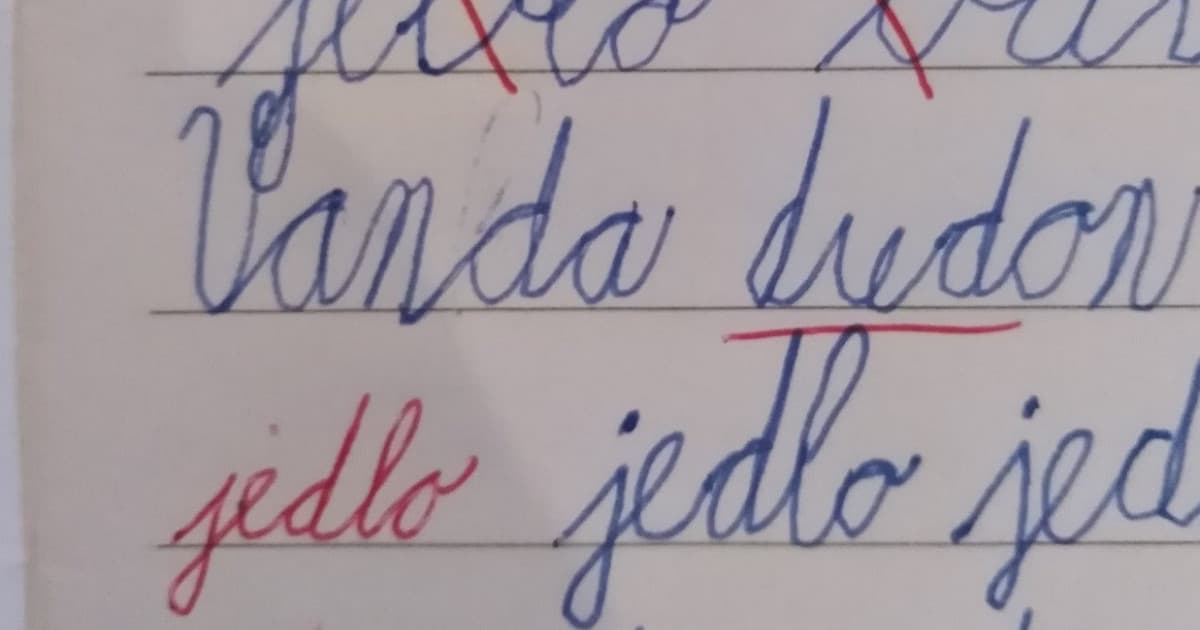 Teruš: „Môj prváčik sa učí rozdiel medzi písmenom B a D. Čo poviete, ide mu to?“