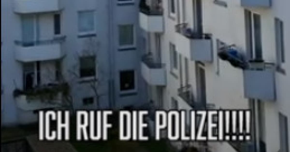 Spievať na balkónoch ako v Taliansku, skúsili aj Nemci. Výsledok ťa pobaví