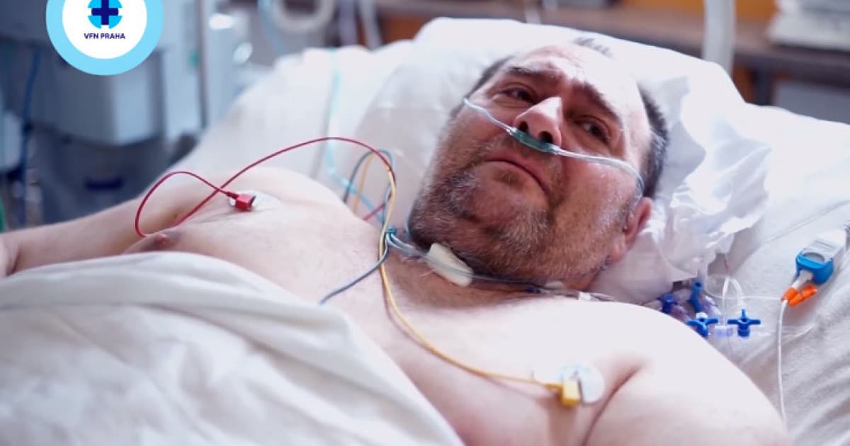 Nakazený český taxikár ďakuje so zlomeným hlasom lekárom priamo z lôžka: „Jsou to andělé!“