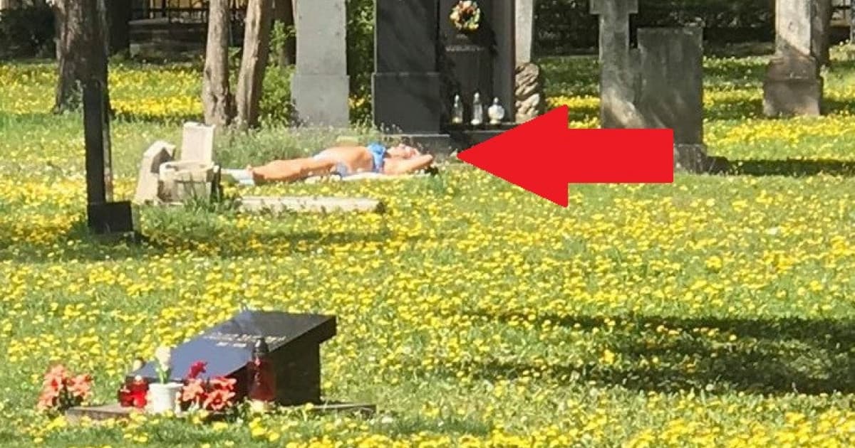 Neznáma Slovenka sa opaľovala na bratislavskom cintoríne. Deku si rozložila medzi hrobmi prezidenta Kováča a Júliusa Satinského