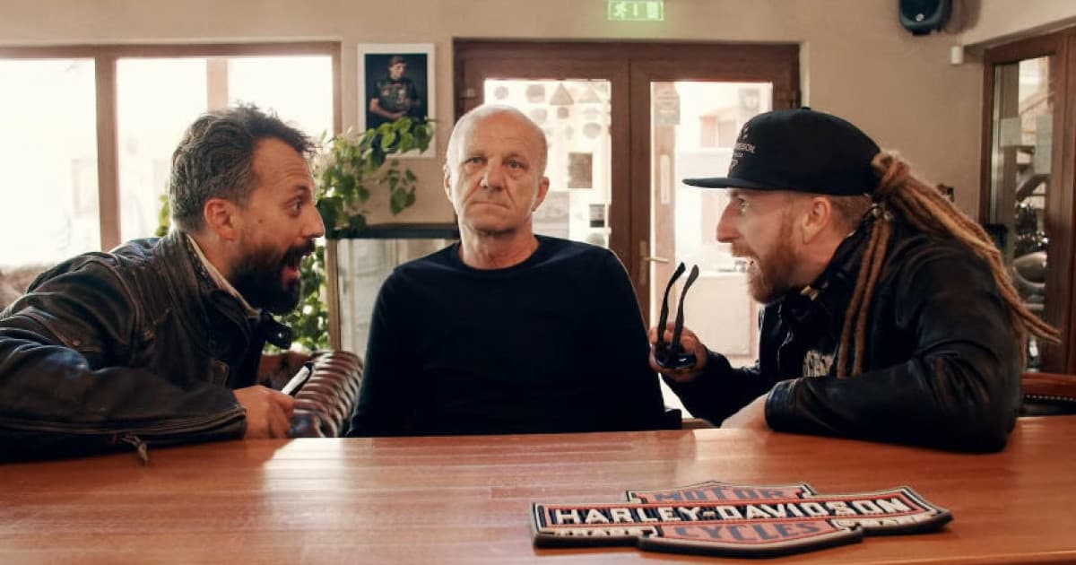 Marián Čekovský zverejnil nový singel "Po Polnoci". Text napísal Milan Lasica, počuť budeš aj Roba Rotha!