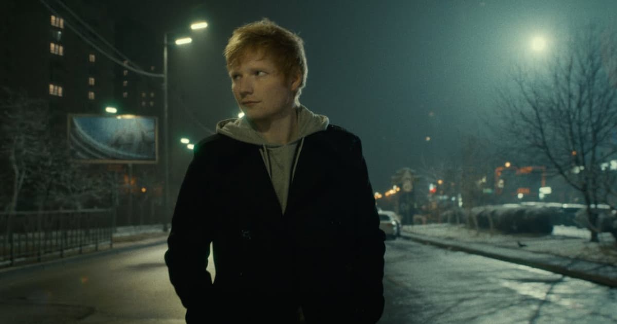 Ed Sheeran predstavil novinku 2step, ktorej klip točil pred vojnou v Kyjeve. K songu napísal aj emotívny odkaz