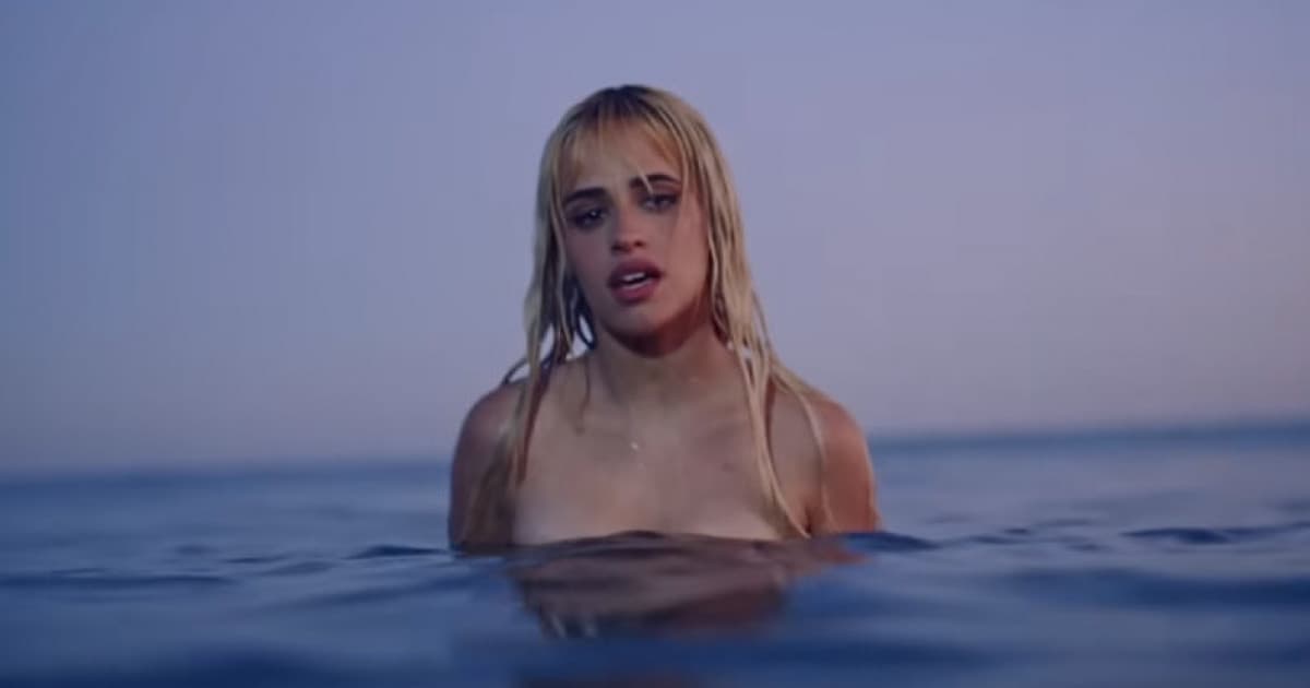 Camila Cabello vydala intímnu baladu „Godspeed“