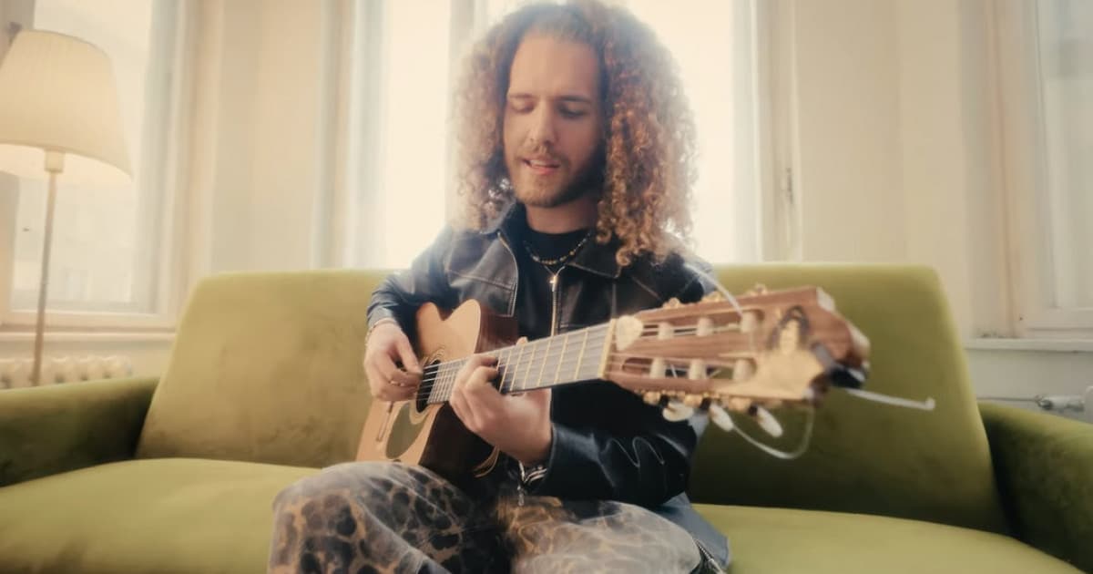 Virtuóz Dávid Bílek predstavuje nový romantický song