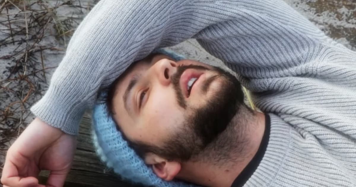 Matej Smutný prichádza s novým singlom „Daj mi ešte deň“