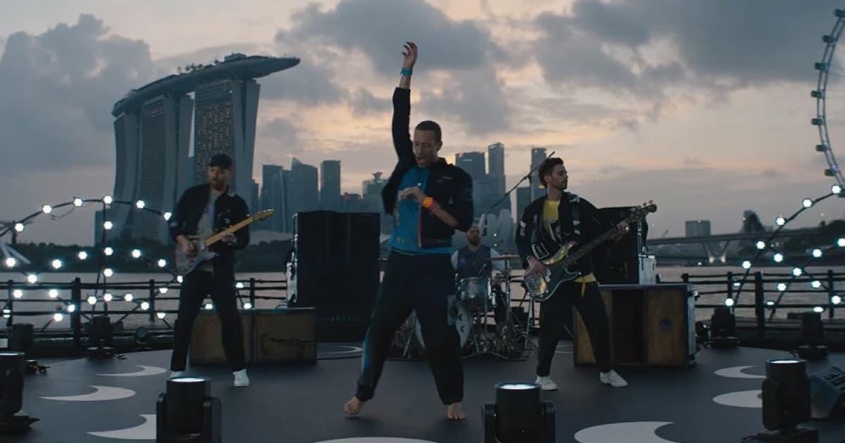 Coldplay zverejnili magický klip "Man In The Moon"