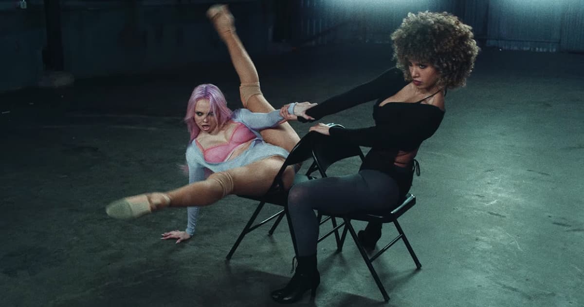 Slovenka Adéla Jergová prichádza s novinkou "MACHINE GIRL"