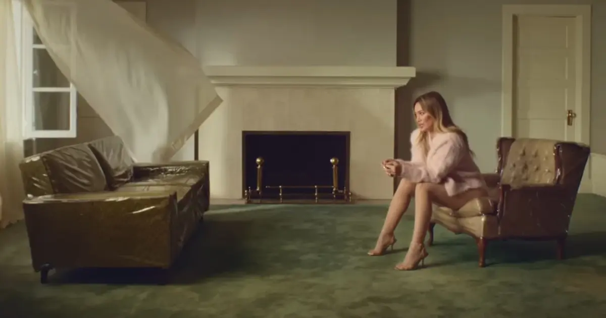 Hilary Duff predstavila nový klip „Weather For Tennis“
