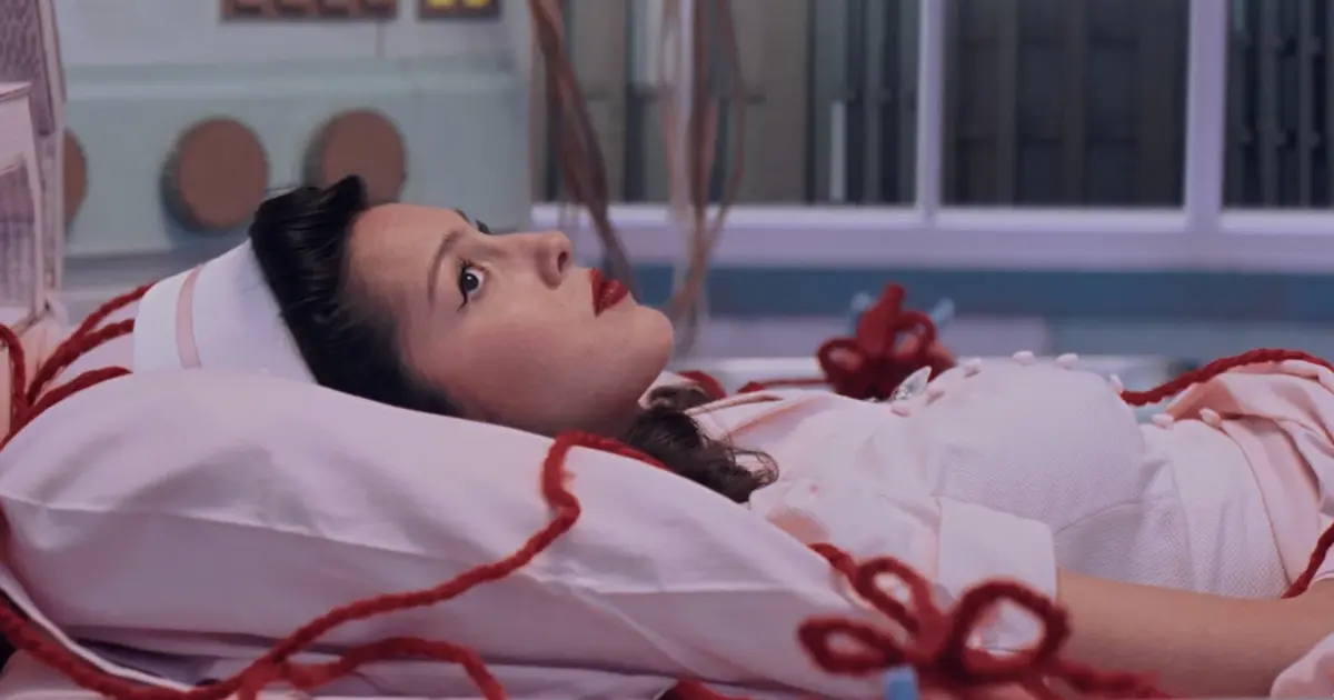Olivia Rodrigo predstavila klip k novinke „the cure“